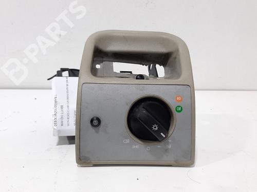 Used Headlight switch MERCEDES-BENZ CLK (C208) [1997-2003]  8635474