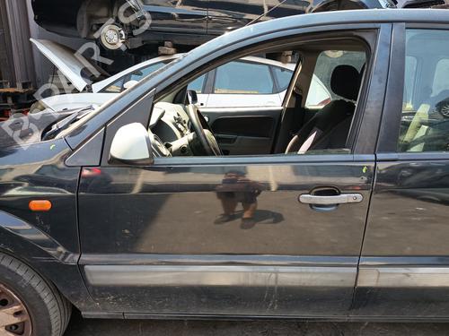 Used Left front door Left front door 38069812 38069812