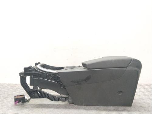 Used Armrest / Center console Armrest / Center console OPEL INSIGNIA A (G09) [2008-2017] 17628946 17628946