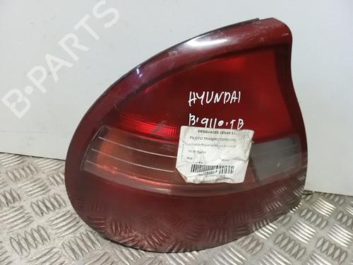 Used Right taillight Right taillight HYUNDAI SONATA III (Y-3) 2.0 i (105 hp) 8056578 8056578