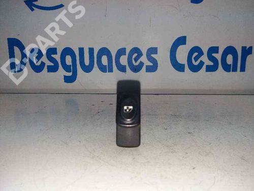 Used Right front window switch RENAULT MEGANE I (BA0/1_) [1995-2004]  5201982