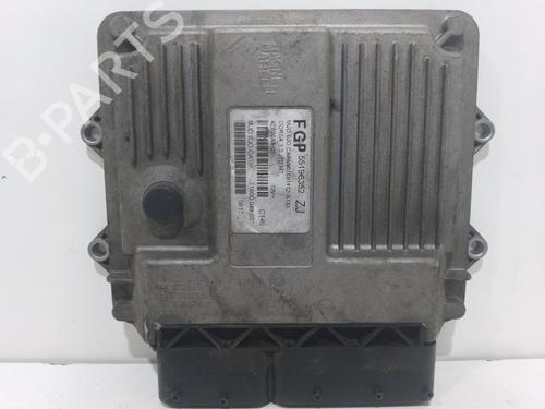 Used Engine control unit (ECU) OPEL CORSA C Hatchback Van (X01) [2000-2012]  13532992
