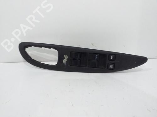 Used Left front window switch NISSAN PRIMERA Hatchback (P12) [2002-2025]  13510433