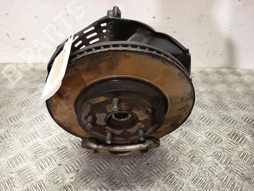Used Right front steering knuckle Right front steering knuckle TOYOTA COROLLA Estate (_E21_) 1.8 Hybrid (ZWE211) (98 hp) 33989218 33989218
