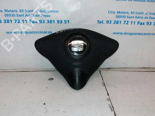 Used Driver airbag SEAT CORDOBA (6K1, 6K2) [1993-2002]  12255636