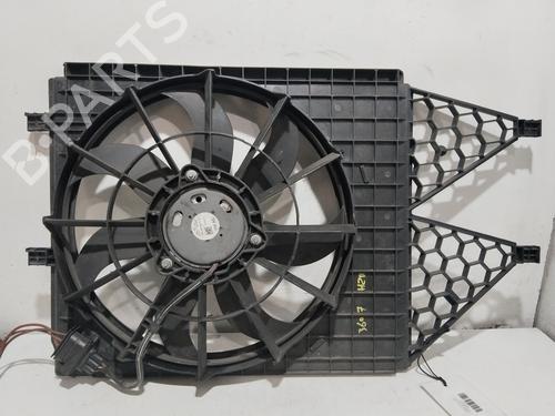 Used Radiator fan SEAT TOLEDO IV (KG3) [2012-2019]  19022802