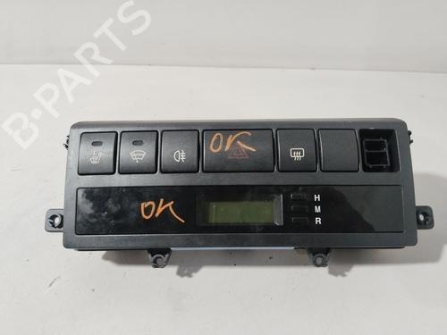 Used Display monitor KIA SORENTO I (JC) 2.5 CRDi 4WD (140 hp) 31291555