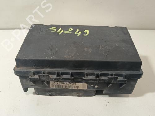 Used Fuse box Fuse box 38235579 38235579