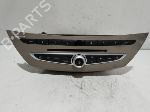 Used Radio RENAULT LAGUNA III (BT0/1) [2007-2015]  22320892