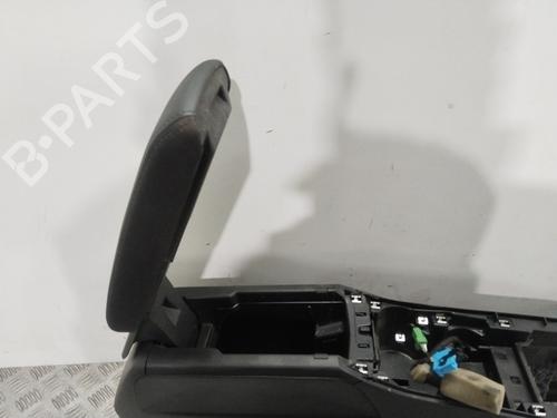 Armrest / Center console PEUGEOT 2008 II (UD_, US_, UY_, UJ_, UR_, UC_) 1.2 PureTech 100 (USHNK) | BP31595172I20