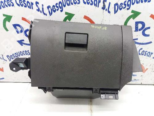 Handskerum Handskerum FORD FOCUS C-MAX (DM2) [2003-2007] 7108297 7108297