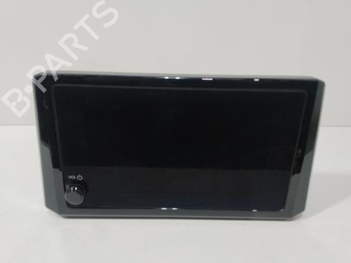 display-monitor-toyota-corolla-saloon-_e21_-2019-28140219 main image