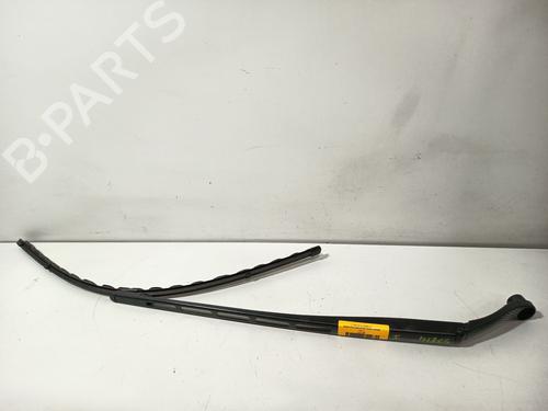 Used Front windshield wiper arm Front windshield wiper arm 36274152 36274152
