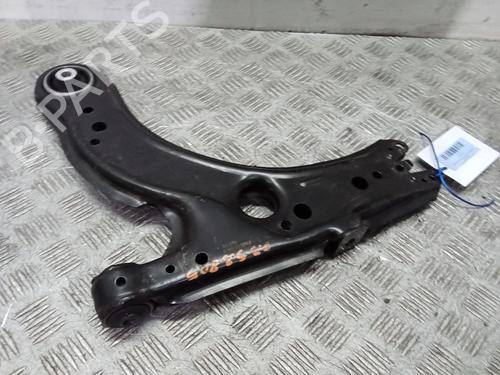 Used Left front suspension arm VW GOLF IV (1J1) 1.6 16V (105 hp) 30906570