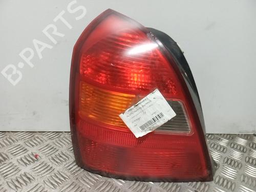 Used Left taillight HYUNDAI ELANTRA III (XD) 1.6 (107 hp) 5207484
