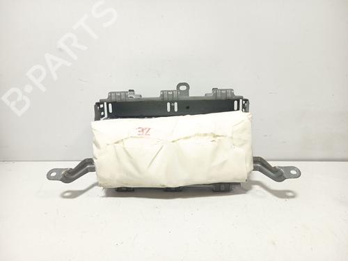 passenger-airbag-toyota-prius-plus-_w4_-2011-39951061 main image