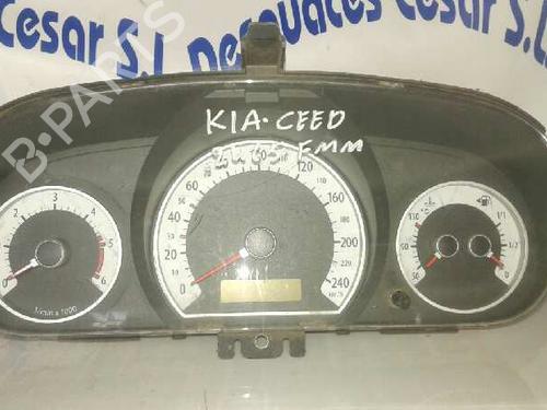 Used Instrument cluster KIA CEE'D Hatchback (ED) 1.6 CRDi 115 (115 hp) 5207169