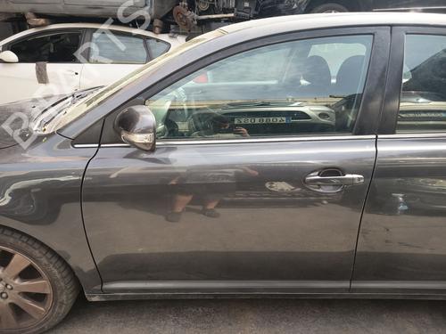 Used Left front door Left front door 38619011 38619011