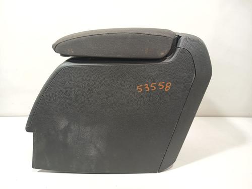 Used Armrest / Center console Armrest / Center console VW GOLF V (1K1) 1.4 TSI (140 hp) 34631151 34631151