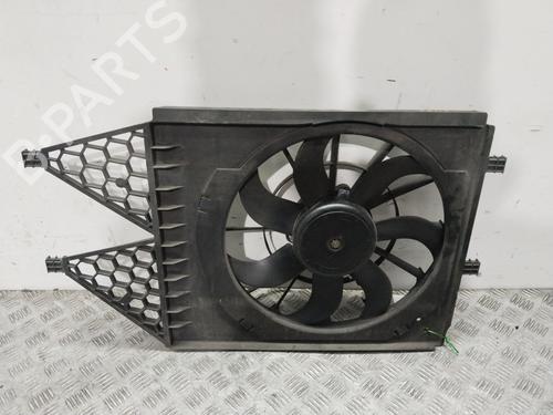 Used Radiator fan Radiator fan 32411550 32411550