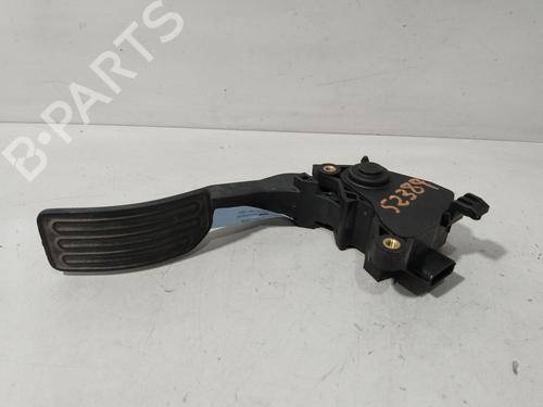 pedal-nissan-leaf-ze0-2010-2011-2012-2013-2014-2015-2016-2017-35949512 main image