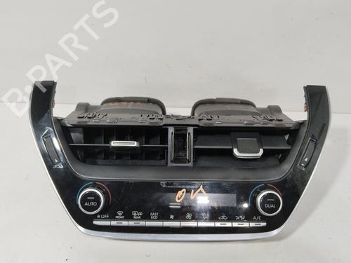 Used Climate control TOYOTA COROLLA Saloon (_E21_) 1.8 VVTi Hybrid (ZWE211, MZEA12) (98 hp) 30135176