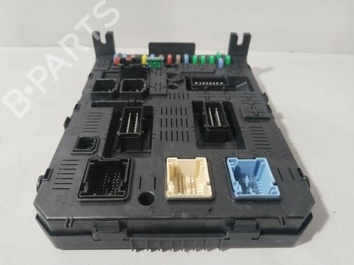 Fuse box PEUGEOT 5008 (0U_, 0E_) 1.6 16V | BP31046097E1