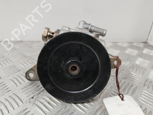 Used Steering pump NISSAN PRIMERA Hatchback (P11) 2.0 TD (90 hp) 30836531