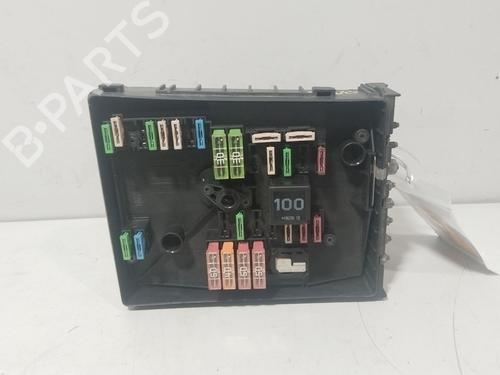 Used Fuse box Fuse box 38565895 38565895