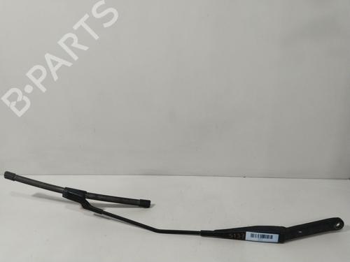 Used Front windshield wiper arm FORD FIESTA VI (CB1, CCN) [2008-2025]  28730818