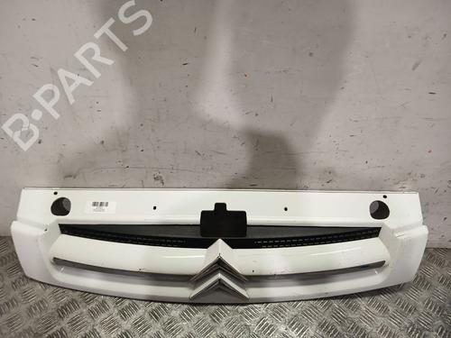 Used Grille Grille 17004154 17004154