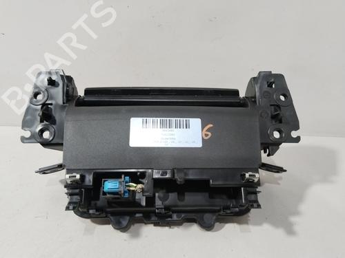 Glove box PEUGEOT 2008 II (UD_, US_, UY_, UJ_, UR_, UC_) 1.2 PureTech 100 (USHNK) | BP30730889C95
