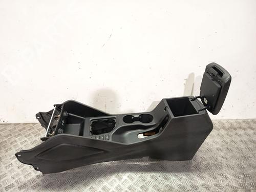 Used Armrest / Center console Armrest / Center console HYUNDAI TUCSON (TL, TLE) 1.6 GDi (132 hp) 34580349 34580349
