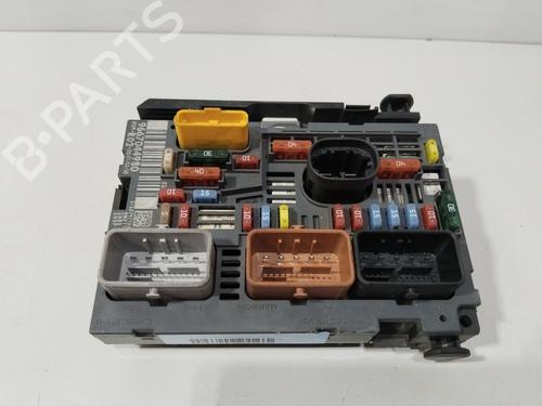 Zekeringkast PEUGEOT 407 (6D_) 2.0 HDi 135 (6DRHRH, 6DRHRE, 6DRHRG, 6DRHRJ) (136 hp) 28276395