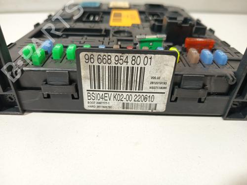 Fuse box CITROËN C5 III (RD_) 2.0 HDi 165 (RDRHHA, RDRHH8) | BP35800831E1 - Image 3