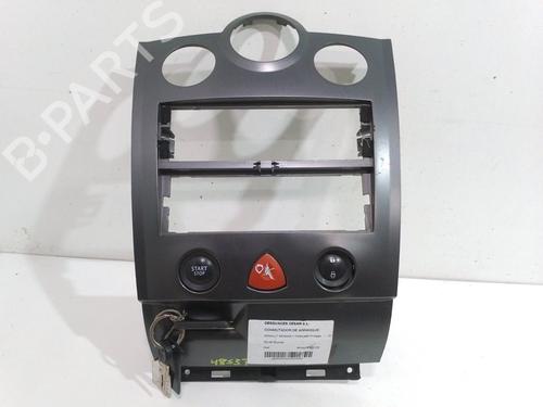Used Ignition barrel RENAULT MEGANE II Estate (KM0/1_) [2003-2012]  15050941