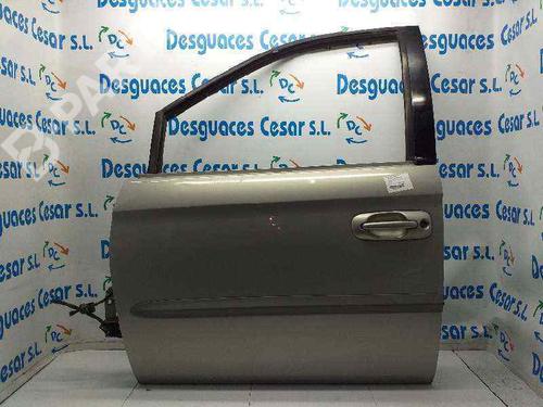 Used Left front door CHRYSLER VOYAGER IV (RG, RS) [1999-2008]  5201720