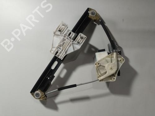 Alzavetro posteriore destra SEAT LEON ST (5F8) 1.5 TGi (131 hp) 31291479