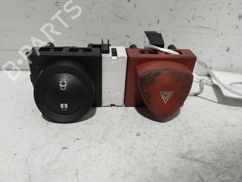 Used Warning switch RENAULT MEGANE II (BM0/1_, CM0/1_) 1.5 dCi (BM1F, CM1F) (86 hp) 22716346