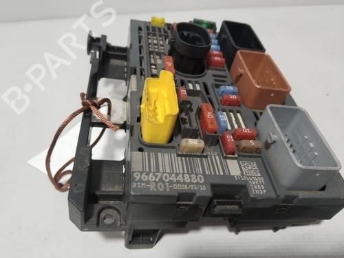 Fuse box CITROËN C4 Grand Picasso I (UA_) 1.6 VTi 120 | BP31590201E1