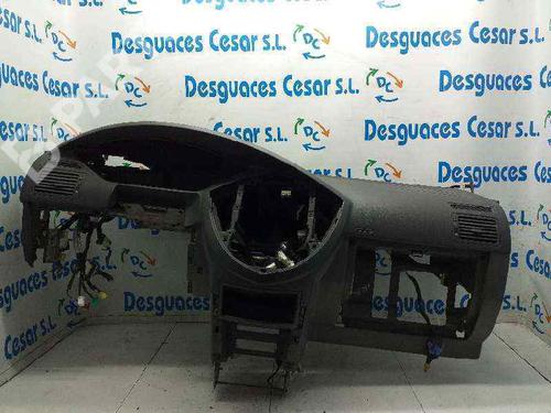 Used Dashboard KIA CARENS II MPV (FJ) 2.0 CRDi (113 hp) 5194042