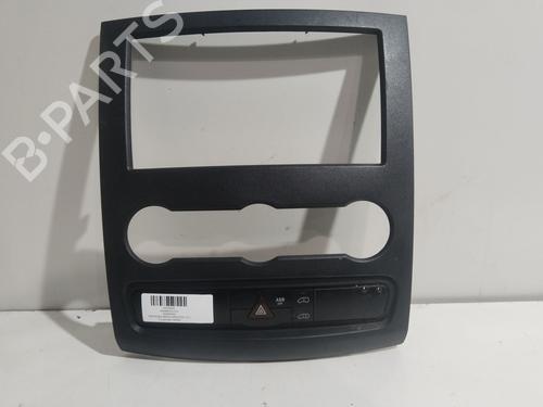 Used Warning switch Warning switch MERCEDES-BENZ SPRINTER 3,5-t Van (B906) 310 CDI (906.631, 906.633, 906.635, 906.637) (95 hp) 21147891 21147891