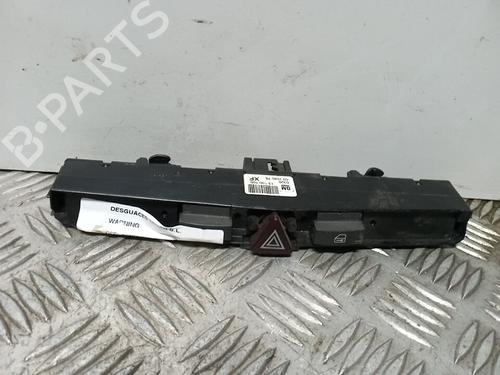 Used Warning switch Warning switch OPEL ASTRA H (A04) [2004-2014] 8871257 8871257