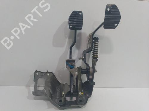 Used Clutch pedal CITROËN BERLINGO / BERLINGO FIRST MPV (MF_, GJK_, GFK_) [1996-2025]  21785851
