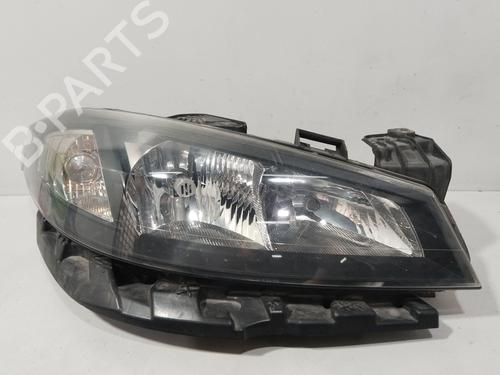 Used Right headlight RENAULT LAGUNA II (BG0/1_) 1.9 dCi (BG1A, BG1V) (130 hp) 30173354