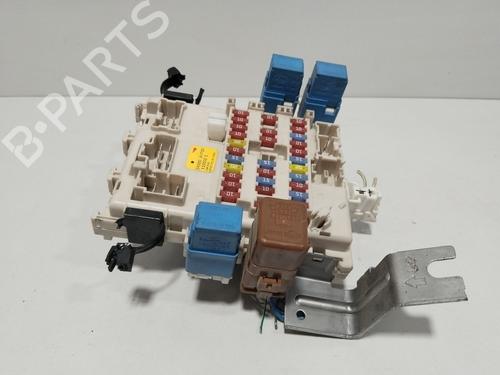 Used Fuse box Fuse box NISSAN PRIMERA (P12) 1.8 (115 hp) 28377577 28377577