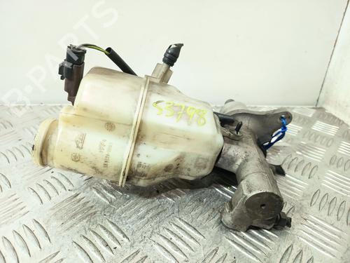 Used Brake master cylinder Brake master cylinder 37589919 37589919