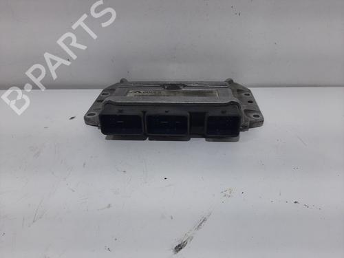 Used Engine control unit (ECU) Engine control unit (ECU) RENAULT SCÉNIC II (JM0/1_) [2003-2010] 11883904 11883904