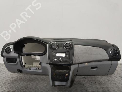 Instrumentbræt DACIA SANDERO II 1.5 dCi 75 / Blue dCi 75 (B8JW, B8M4, B8AH, B8M7, B8M6) (75 hp) 31116962