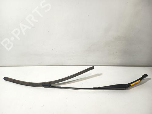 front-windshield-wiper-arm-alfa-romeo-giulietta-940_-2010-2011-2012-2013-2014-2015-2016-2017-2018-2019-2020-34477011 main image